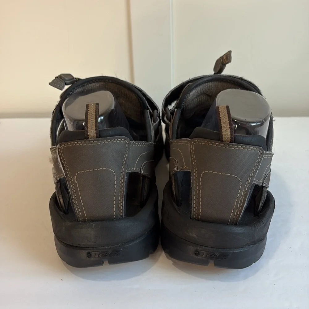 Teva Forebay Hiking Fisherman Sandals